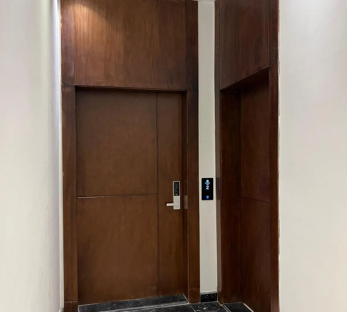 Comfy Cave Apartments كمفي كيڤ マディーナ